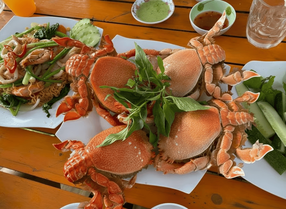 Cua huỳnh đế Tam Quan